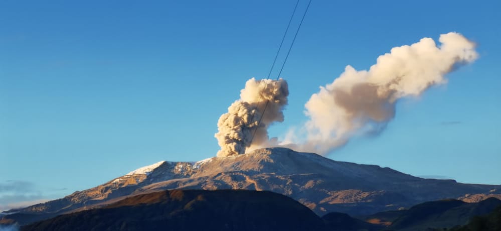 «El Volcán Nevado del Ruiz continúa presentando inestabilidad» Servicio Geológico