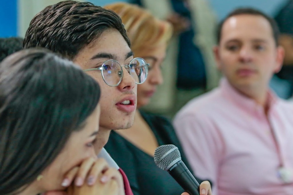 Alcalde de Manizales se reunió con líderes estudiantiles de la ciudad